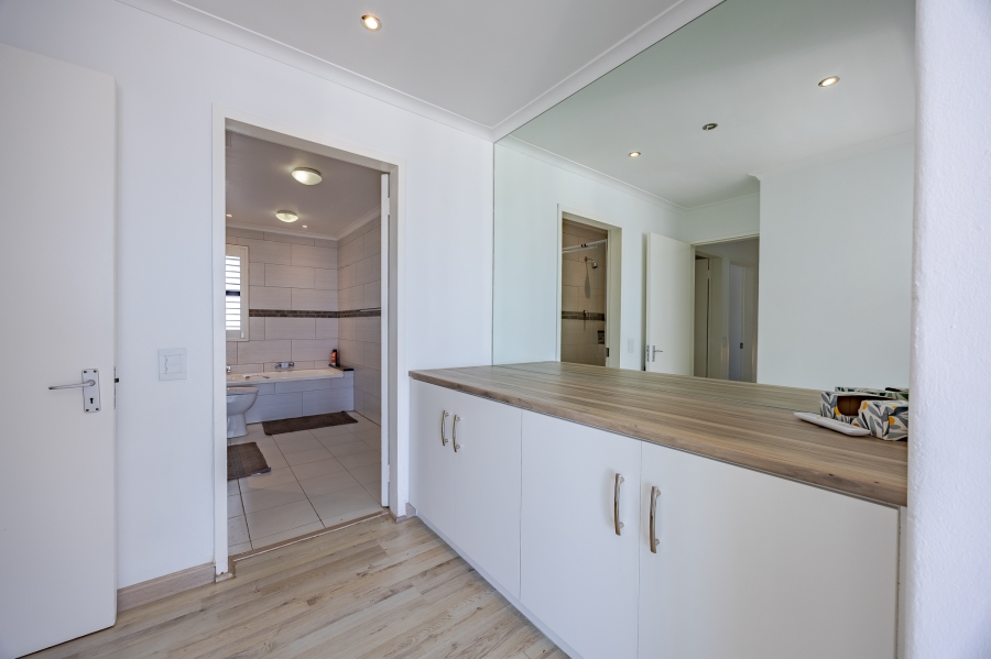 2 Bedroom Property for Sale in Milnerton Central Western Cape